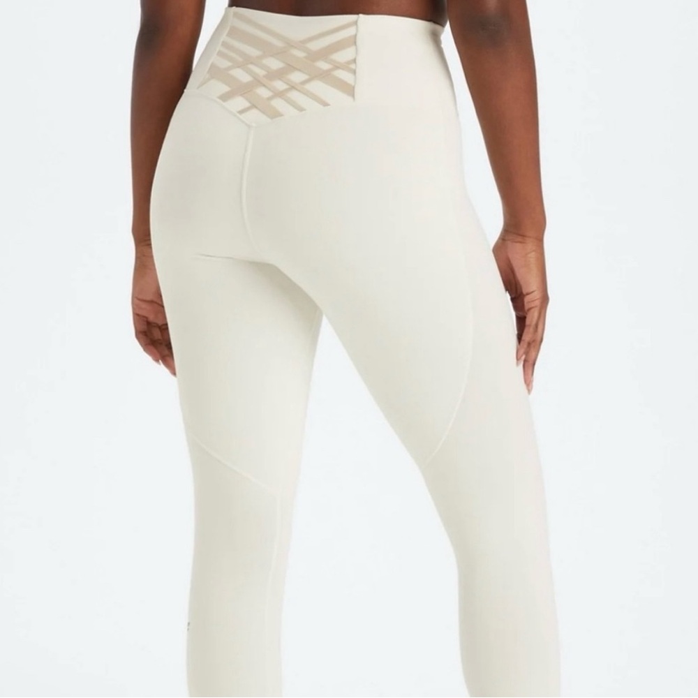 Boost PowerHold® High-Waisted 7/8 Legging NWT fabletics Egret/Gold